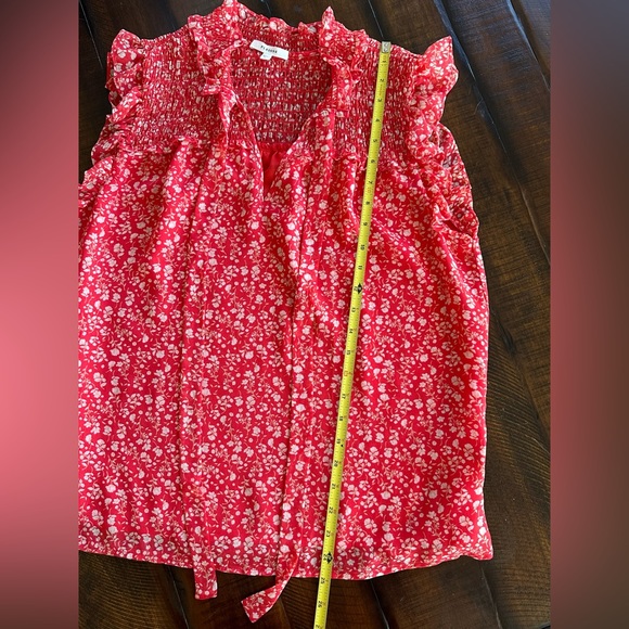 Pleione Ruffled Floral Red and White Size Small - Picture 14 of 14